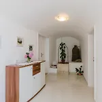 Tatil Evi Sladenovici Iv