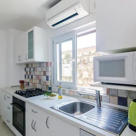 4 Bedroom Cozy In *